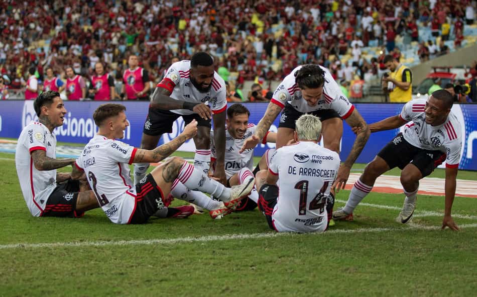 Em clima de Páscoa, Flamengo encara o Vasco inspirado por 'chocolate' no rival; relembre