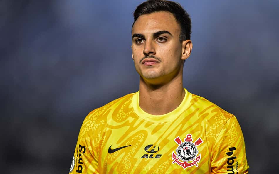Emiliano Díaz sai em defesa de Donelli: 'É o futuro do Corinthians'