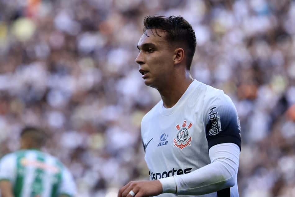 Giovane voltou aos jogos do Corinthians (Foto: Marcello Zambrana/AGIF)