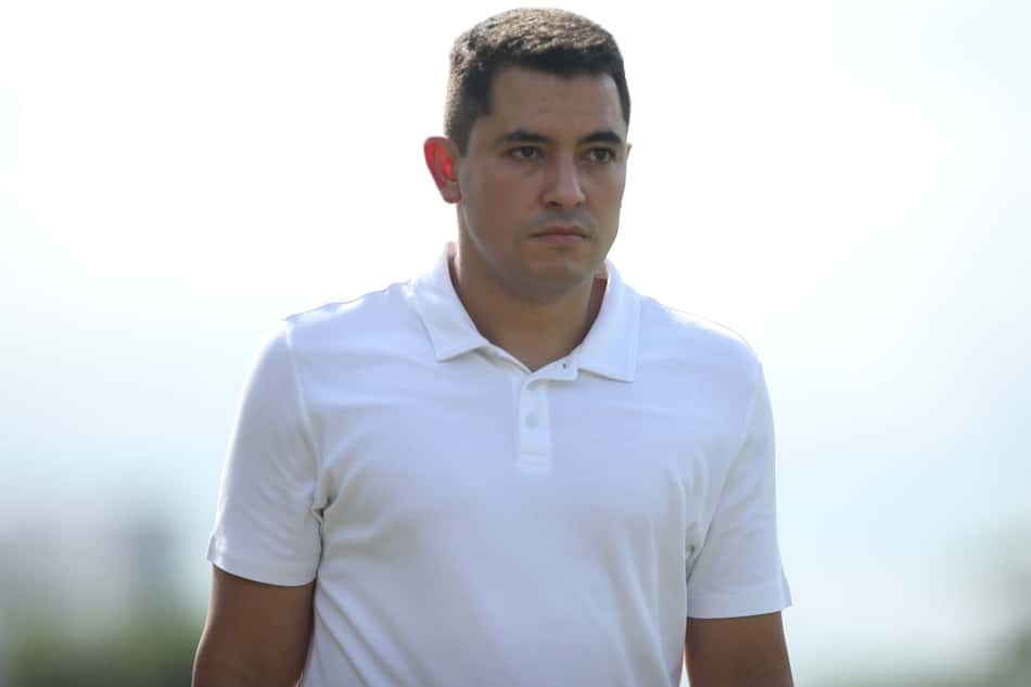 CEO do Santos, Pedro Martins, afirmou que o clube não tem um treinador definido para a continuidade da temporada. (Foto: Reinaldo Campos/AGIF)