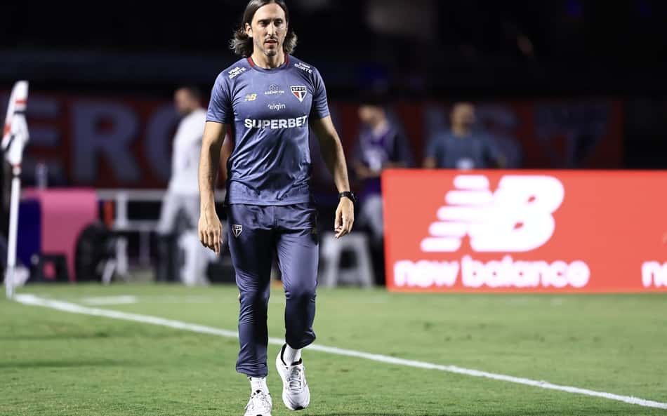 Zubeldía atinge marca histórica no São Paulo pela Libertadores