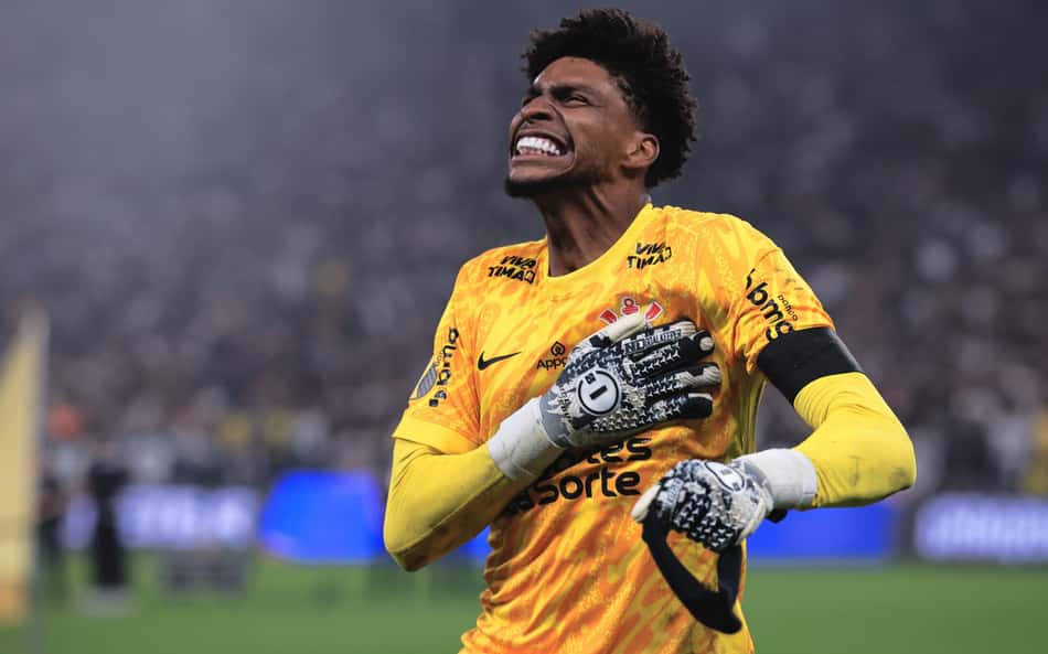 Corinthians traça estratégia para retorno antecipado de Hugo Souza