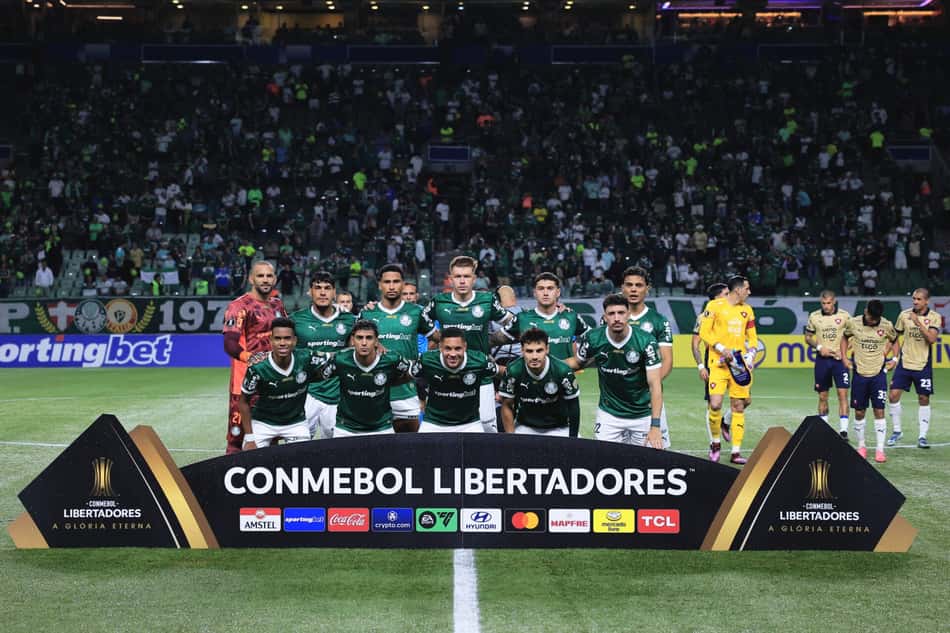 O Palmeiras vence o Cerro Porteño por 1 a 0 no Allianz Parque. (Foto: Ettore Chiereguini/AGIF)