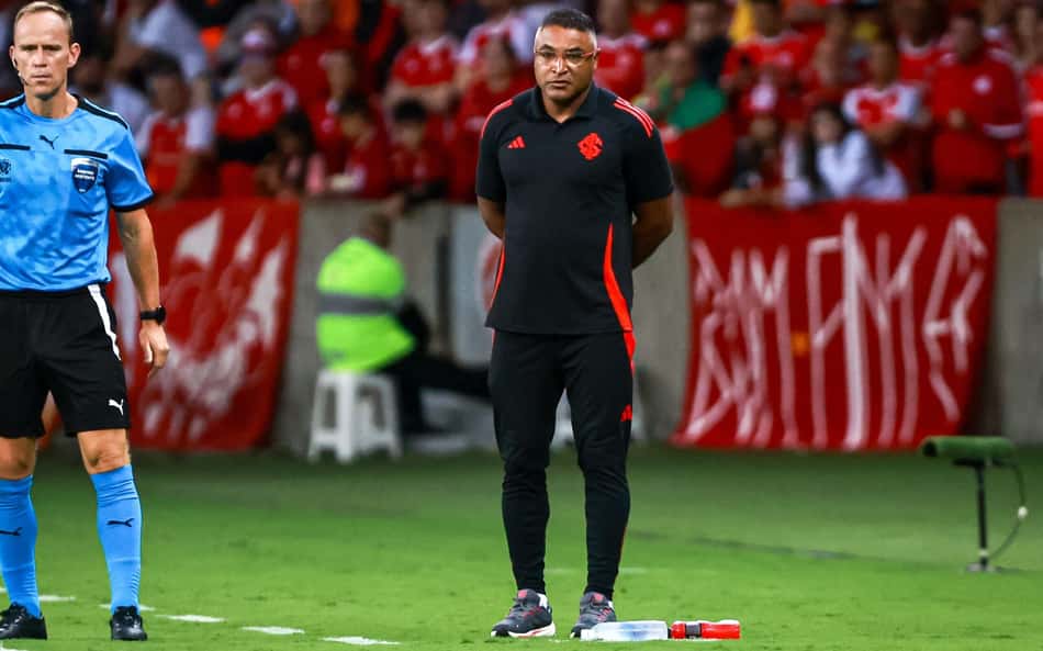 Roger Machado: 'O coletivo se escora no talento do Alan Patrick'