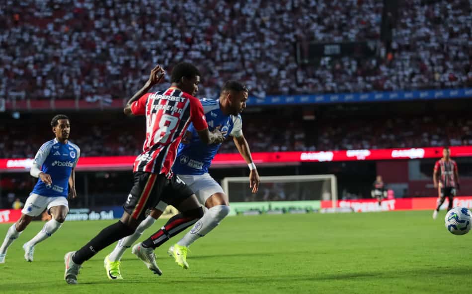 Cruzeiro ainda busca primeira vitória fora de BH em 2025