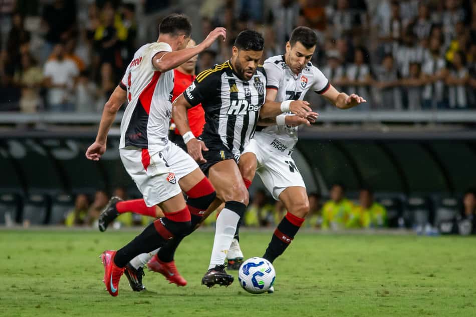 Atlético-MG x Vitória (Foto: Fernando Moreno/AGIF)