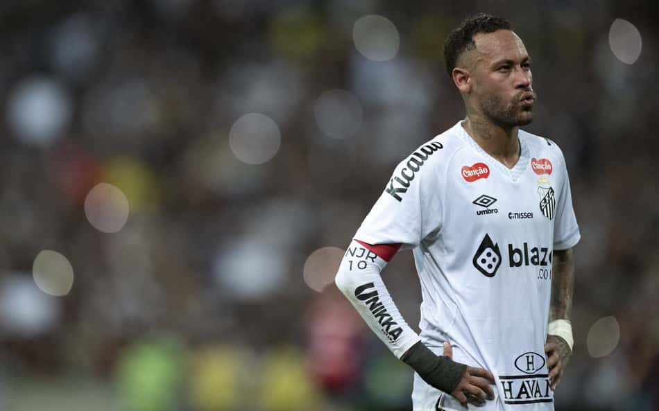Neymar lamenta vacilo contra o Fluminense e pede personalidade: 'Mostrar quem é o Santos'