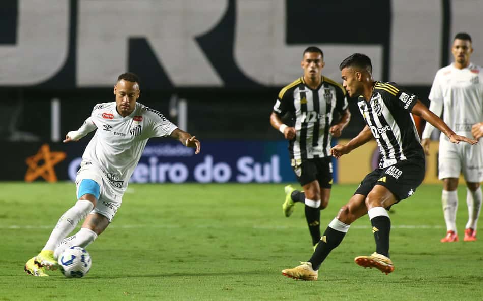 Santos faz placar na primeira etapa e derrota o Atlético-MG no Brasileirão
