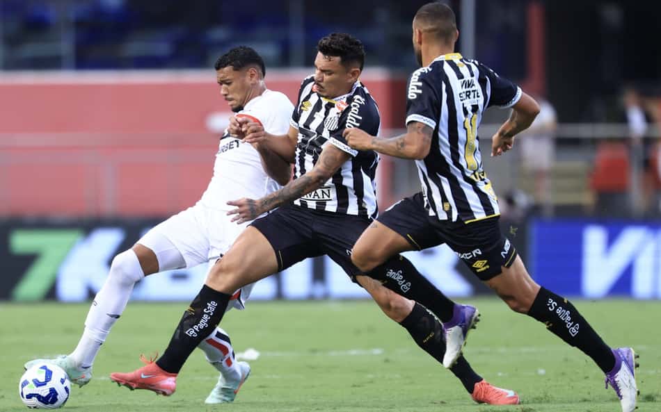 Especialista de arbitragem bate o martelo sobre pênalti em São Paulo x Santos