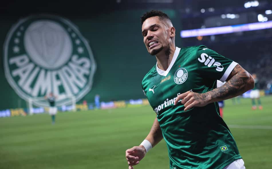 Palmeiras se irrita com marcações, mas Abel elogia arbitragem: 'Melhor do país'