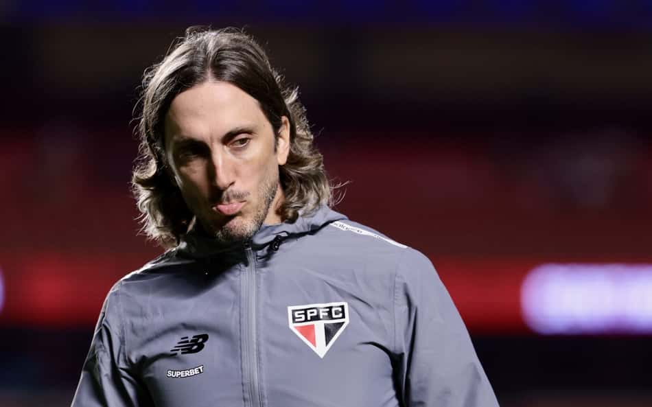 Zubeldía lamenta chances perdidas, mas valoriza vitória do São Paulo sobre o Náutico