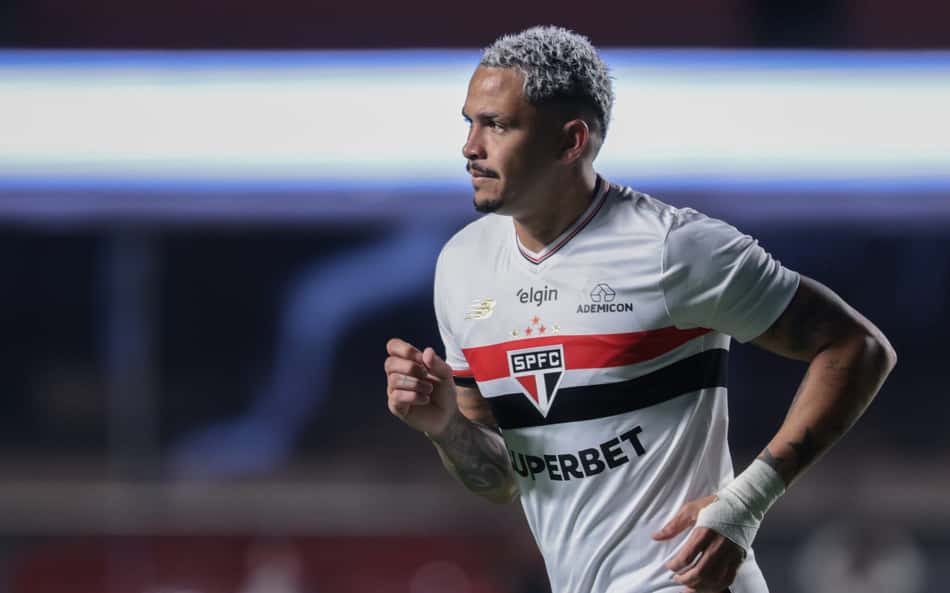 Luciano admite que São Paulo falhou na pontaria, mas valoriza vitória sobre o Náutico