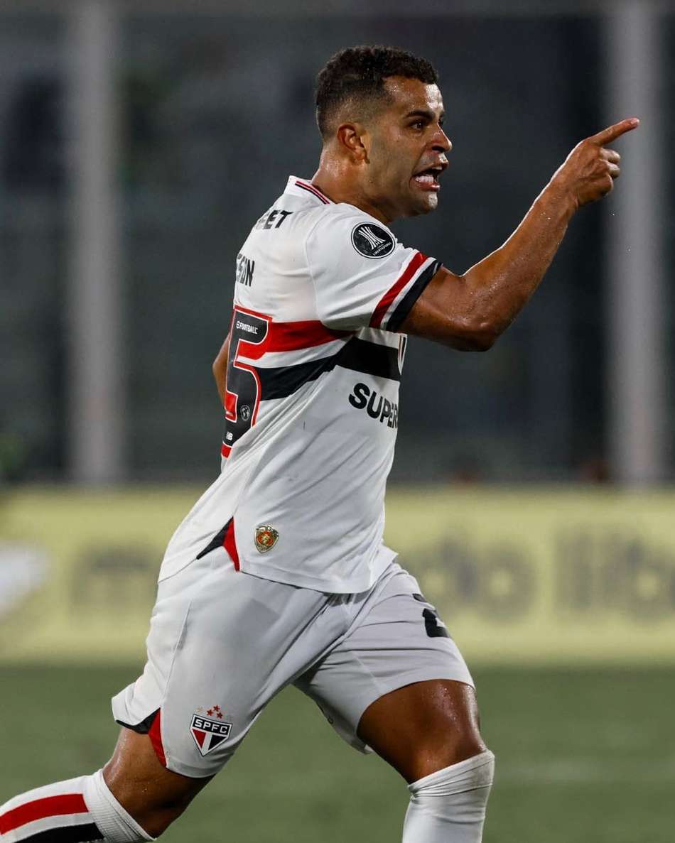 Alisson São Paulo em jogo pela Libertadores