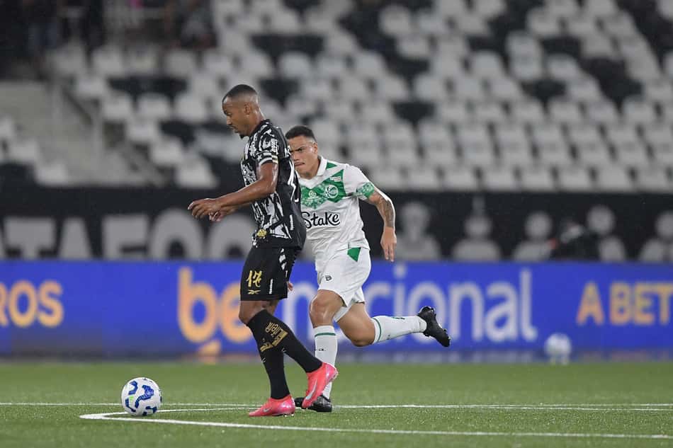 Marlon Freias em Botafogo x Juventude, no Nilton Santos. (foto: Thiago Ribeiro/AGIF)
