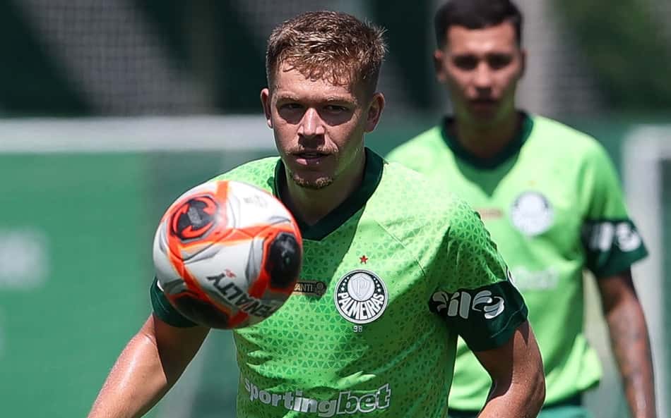 Utilizado na lateral, Fuchs fala sobre ser 'curinga' de Abel Ferreira no Palmeiras
