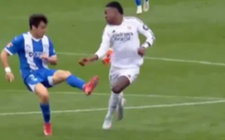 Vini Jr sofre entrada violenta em jogo do Real Madrid e web vai à  loucura: 'Criminosa'