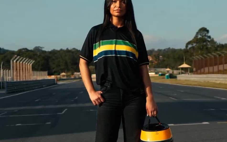 Estoril lança camisa em homenagem à primeira vitória de Senna