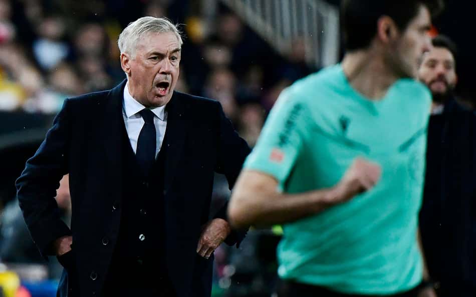 Luís Figo sai em defesa de Ancelotti: 'No futebol não se ganha sempre'