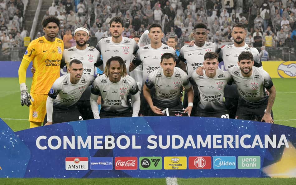 Torcedores do Corinthians vão à loucura com atitude de titular: 'Irresponsável'