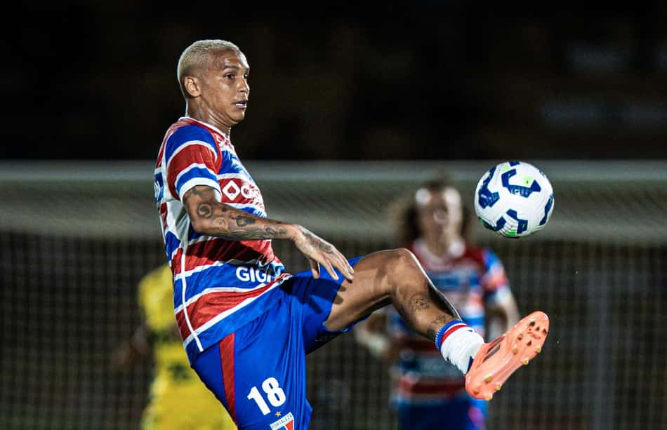 Deyverson será titular do Fortaleza contra o Internacional (Divulgação