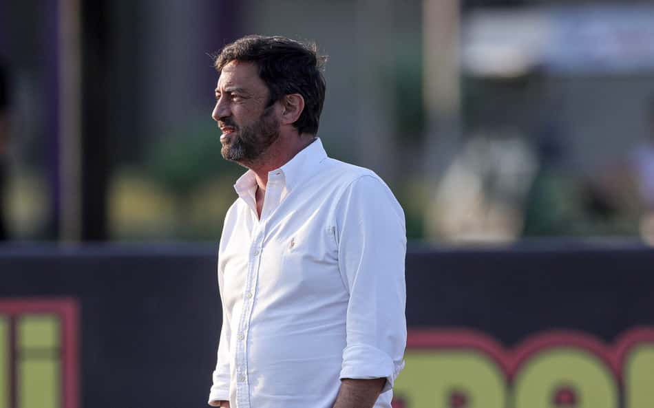 Corinthians: equipe de ex-presidente nega rombo e critica atual gestão