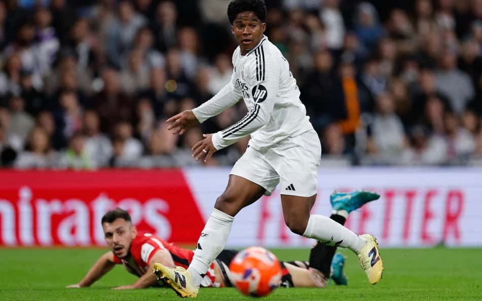 Endrick leva puxão de orelha em vitória do Real Madrid: 'Pouco acerto'