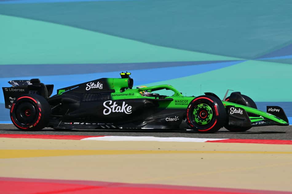 AUTO-PRIX-F1-BAHRAIN-PRACTICE