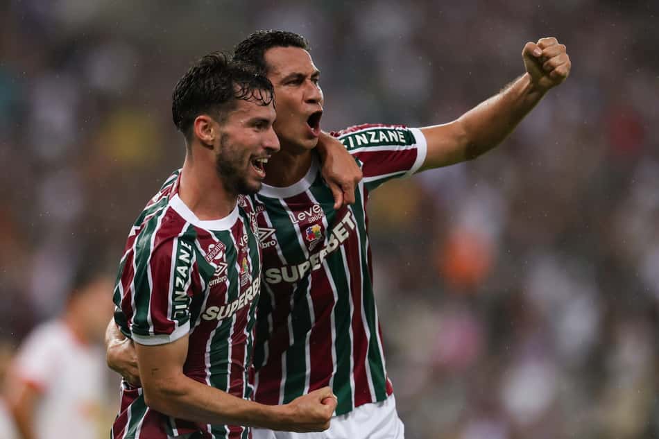 Ganso e Martinelli comemoram o gol do Fluminense (Foto: Marcelo Gonçalves/FFC)