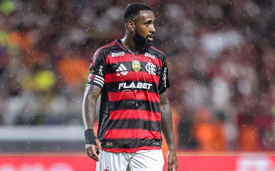 Gerson volta a ficar à disposição do Flamengo na partida contra o Vitória