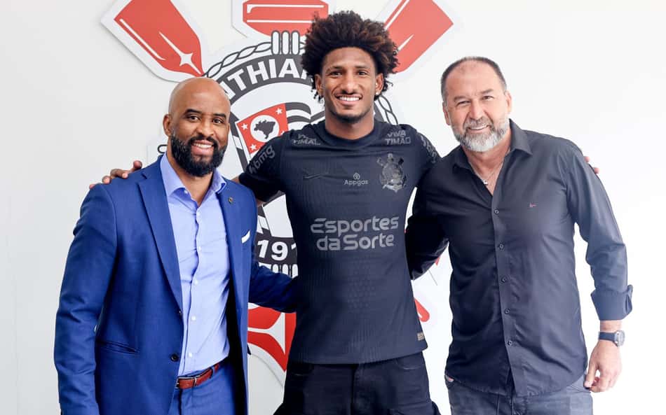 Talles Magno comemora renovação com o Corinthians: 'Uma vontade minha'