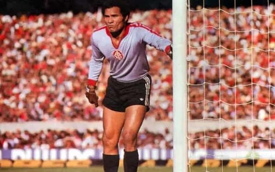 Um duelo inesquecível: Manga x Nelinho na final de 1975