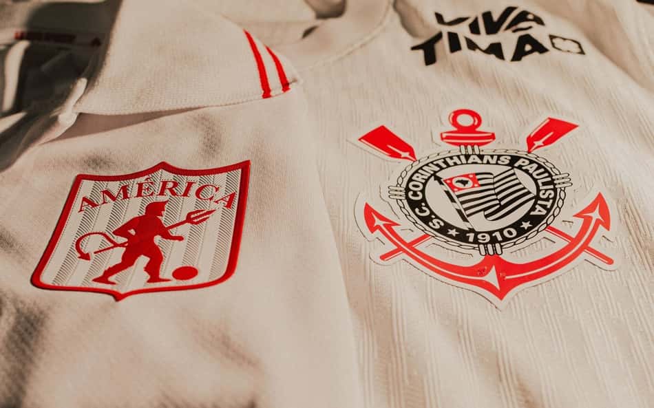 Corinthians e América de Cali se unem em homenagens a ídolo
