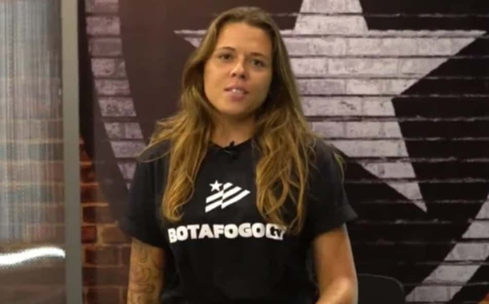 Mãe de Hanna Santos, suposta amante de Artur Jorge, detona filha: 'Vergonha'