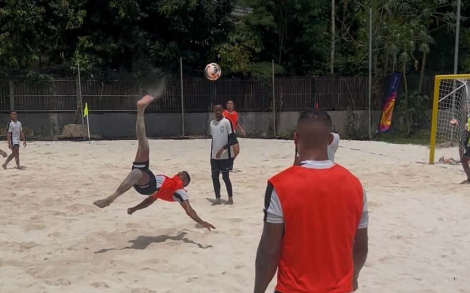 Seleção brasileira pronta para a estreia na Copa do Mundo de Futebol de Areia