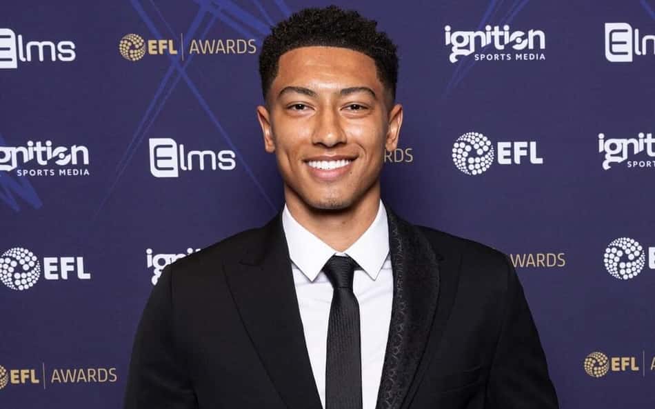 Jobe Bellingham segue os passos do irmão e é eleito melhor jogador jovem da Championship