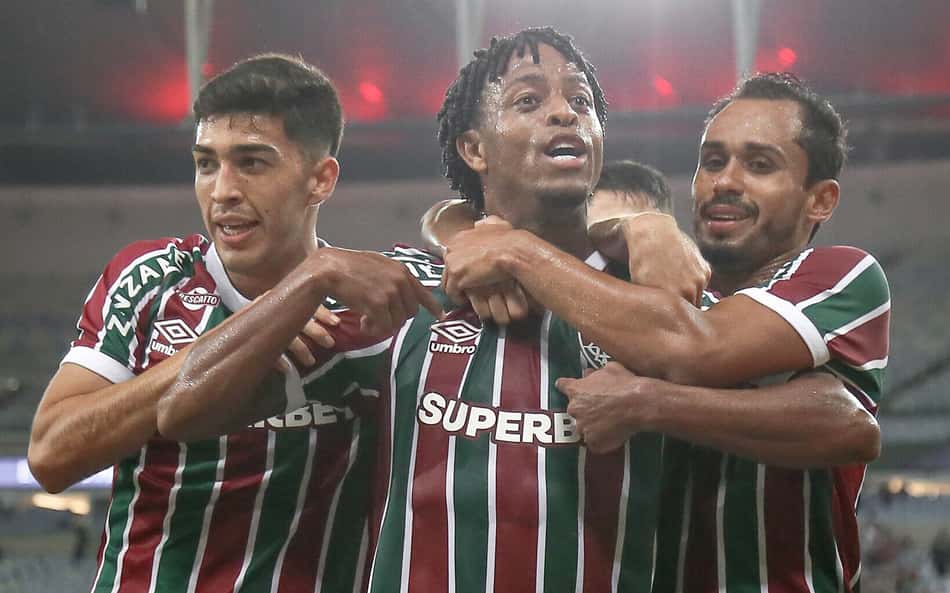 Keno comenta titularidade e avalia vitória magra sobre Aparecidense pela Copa do Brasil