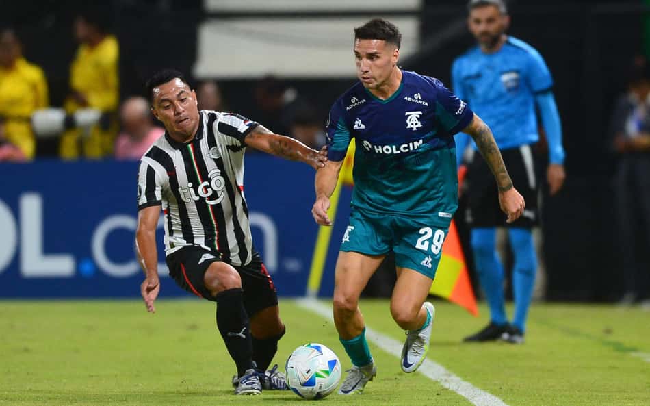 No grupo do São Paulo, Libertad vence Talleres e assume a liderança