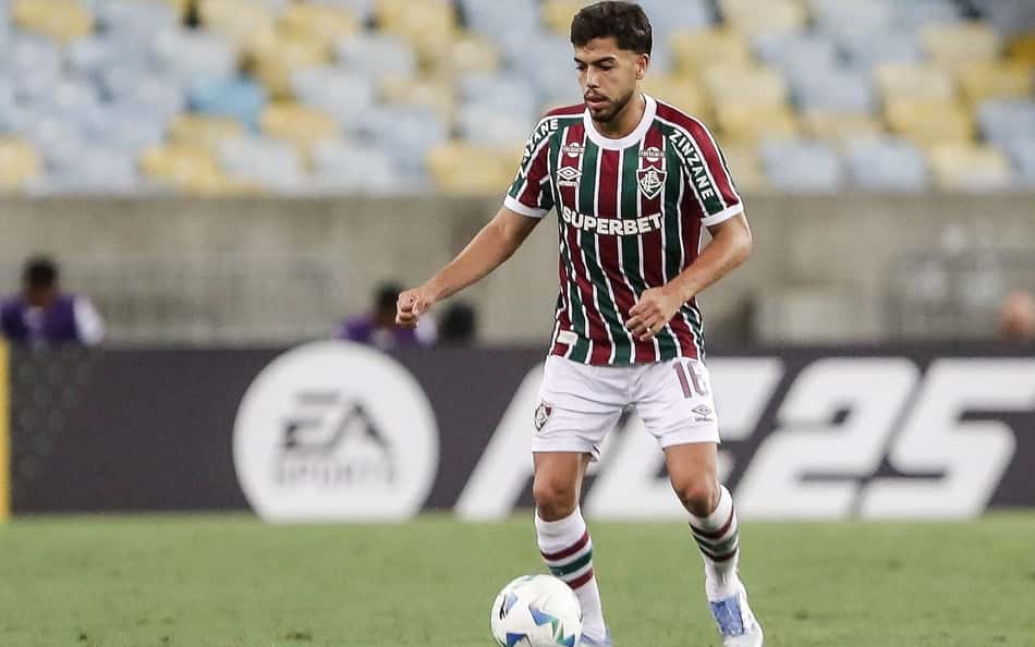 Fluminense renova empréstimo de Nonato