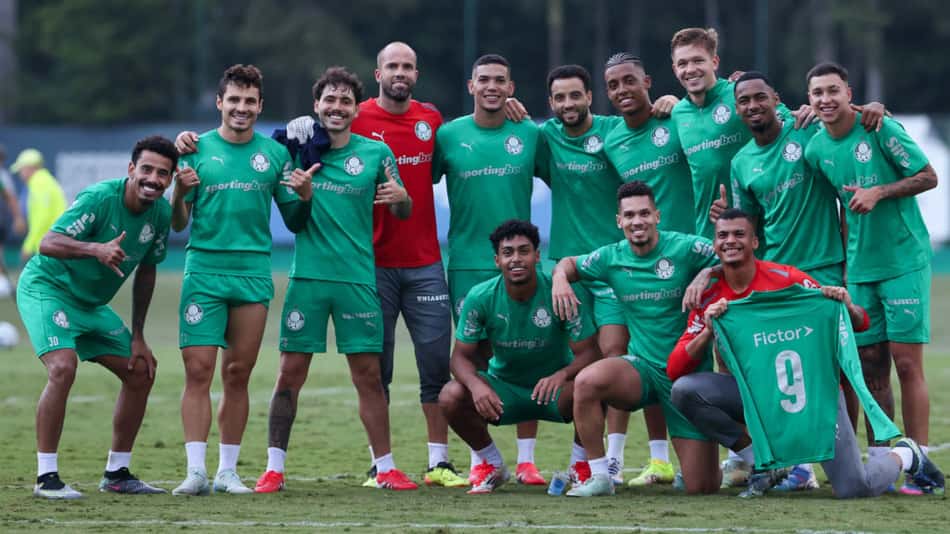 Elenco do Palmeiras finaliza treino com rachão em preparação para o duelo contra o Bahia, no Allianz Parque. (Foto: Cesar Greco/Palmeiras)