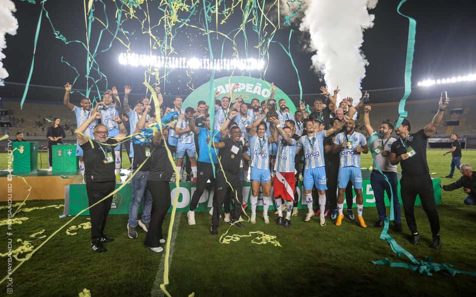 Paysandu empata com Goiás no fim, leva nos pênaltis e é campeão da Copa Verde