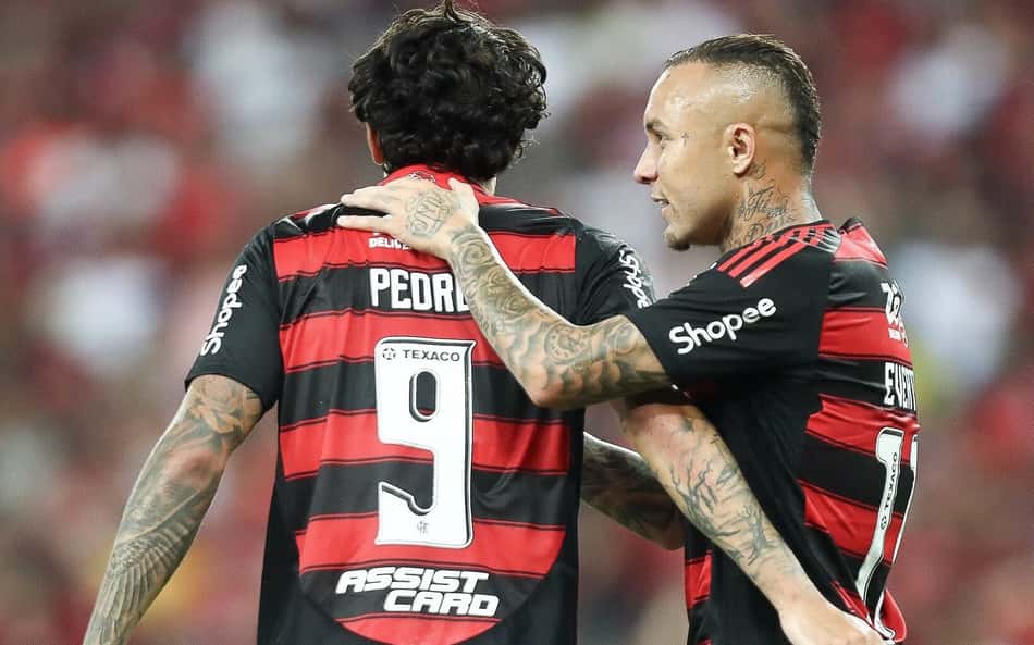 Bastidores do Flamengo têm discurso de Pedro no vestiário após goleada; veja