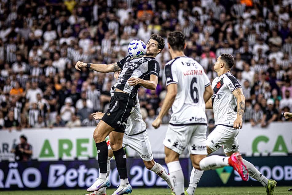 Pedro Raul, do Ceará, em partida contra o Vasco (Foto: Gabriel Silva/Ceará SC)