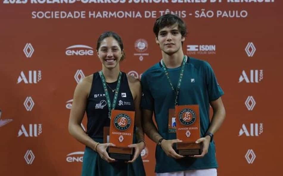 Pietra Rivoli e Pedro Chabalgoity são campeões do Roland Garros Junior Series
