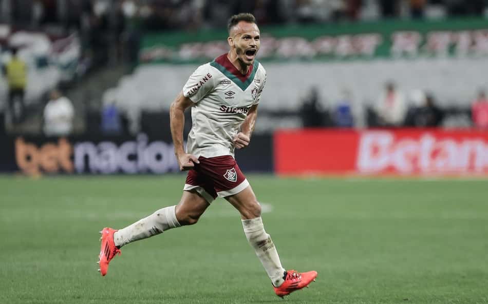 Renê atribui gol sobre o Corinthians à esposa: 'tinha me cobrado'