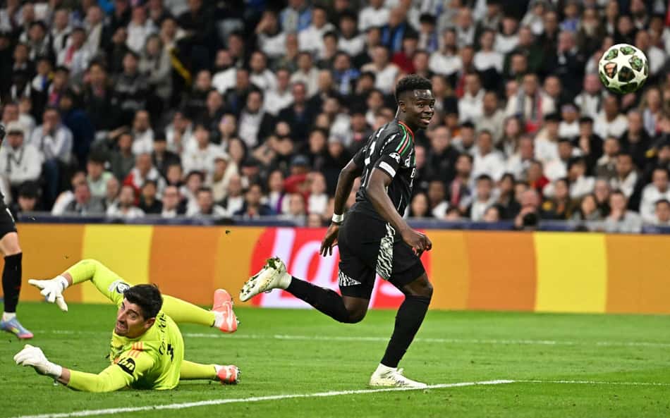 Martinelli marca, Arsenal vence Real Madrid e avança às semifinais da Champions
