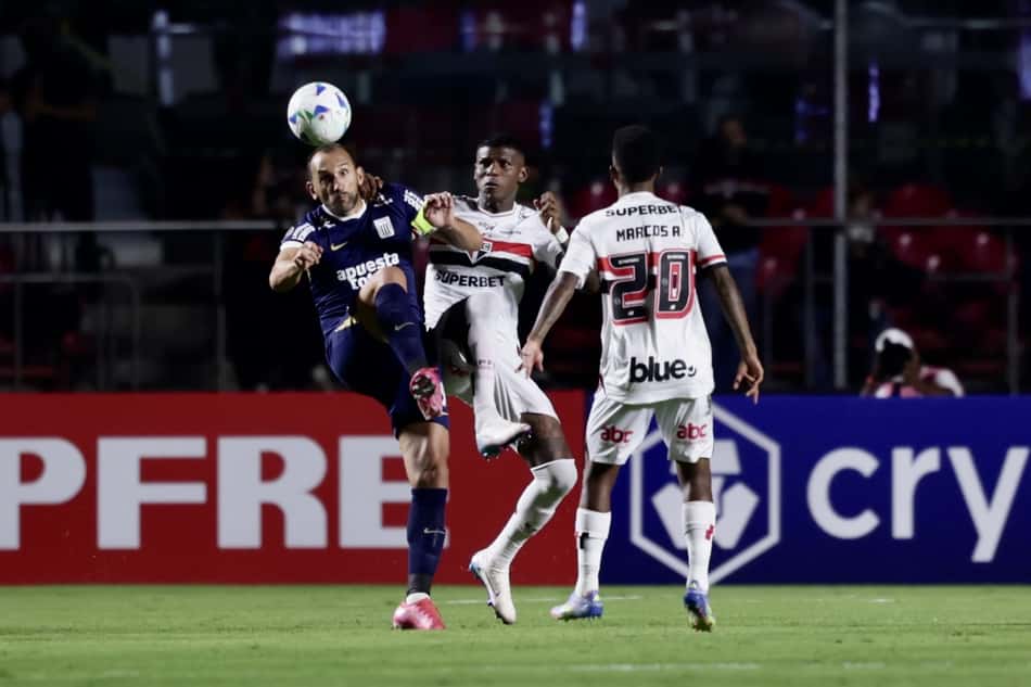 Arboleda em São Paulo x Alianza Lima, no Morumbis. (foto: Marcello Zambrana/AGIF)