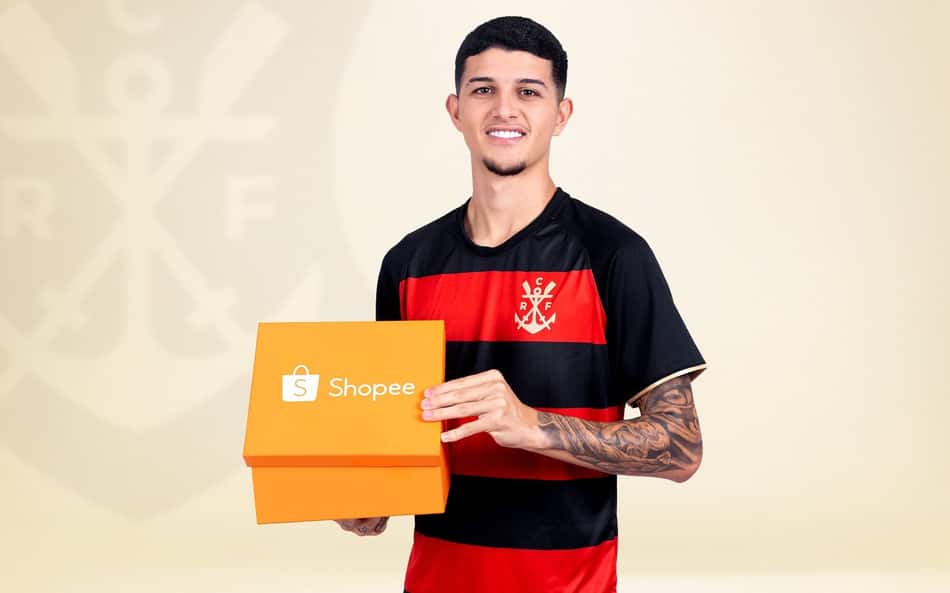 Flamengo lança camisa comemorativa com elementos que remetem à fundação do clube