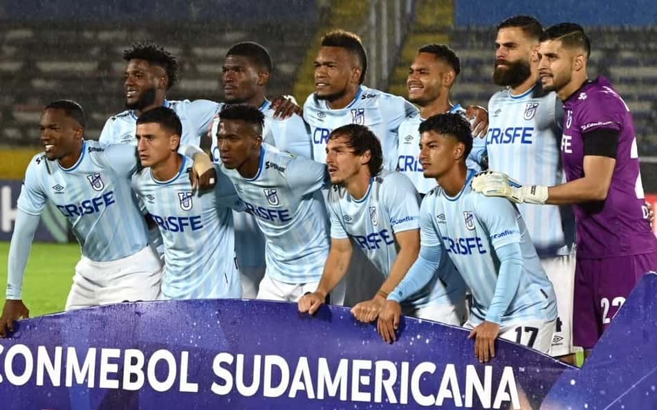 Conheça história e pontos fortes da Universidad Católica, adversária do Vitória