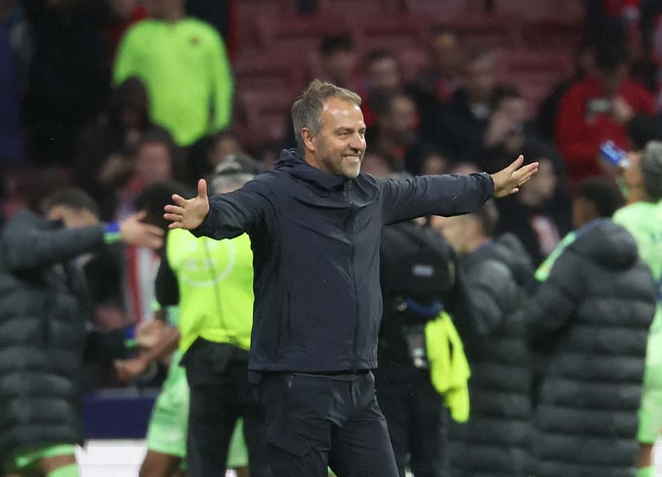 Técnico do Barcelona Hansi-Flick comemora classificação à final da Copa do Rei