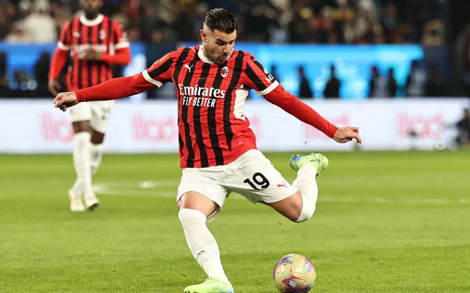 Theo-Hernandez-jogador-do-Milan-scaled-aspect-ratio-512-320